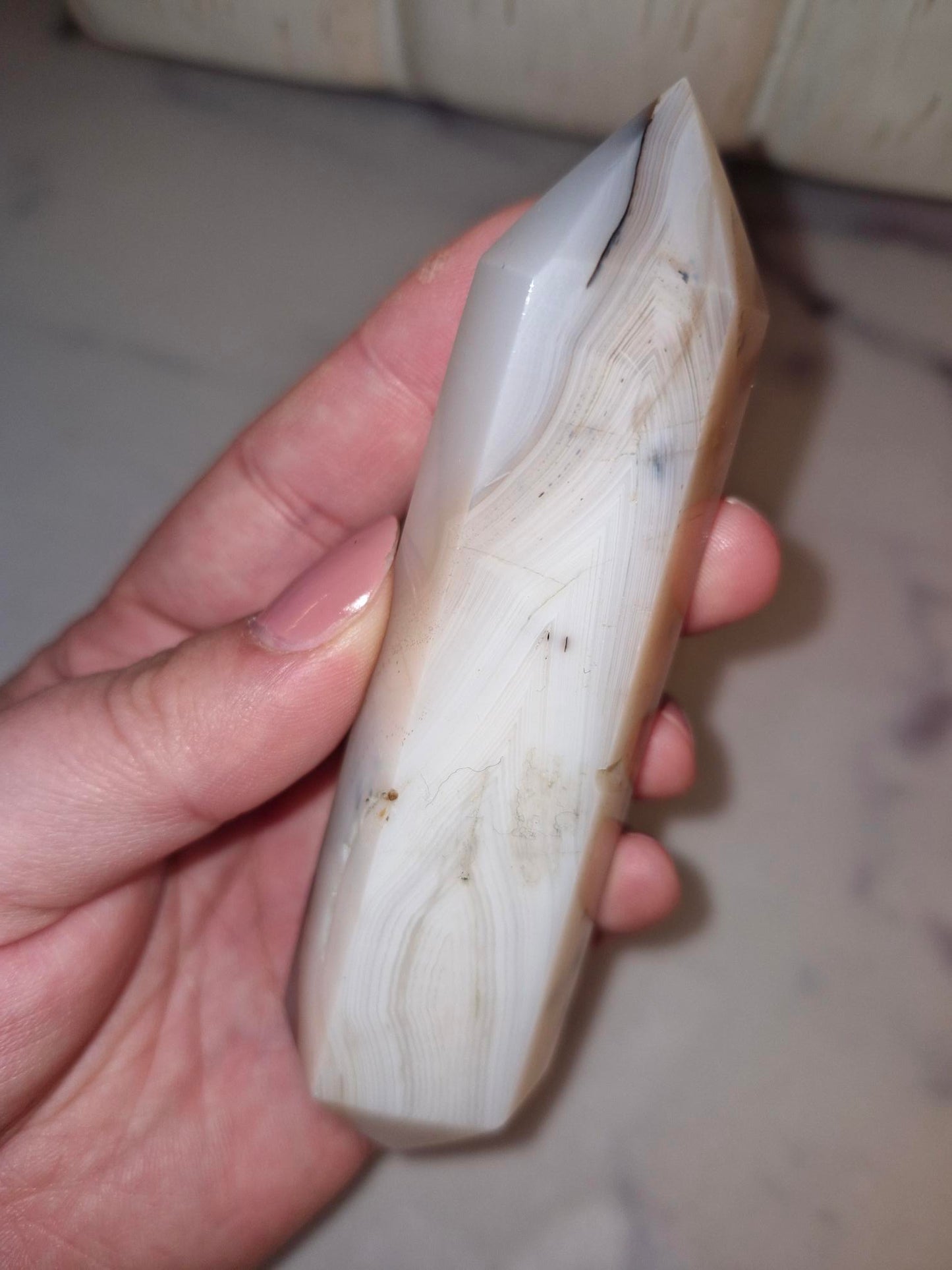 Banded Agate Wand filled with Dendrites