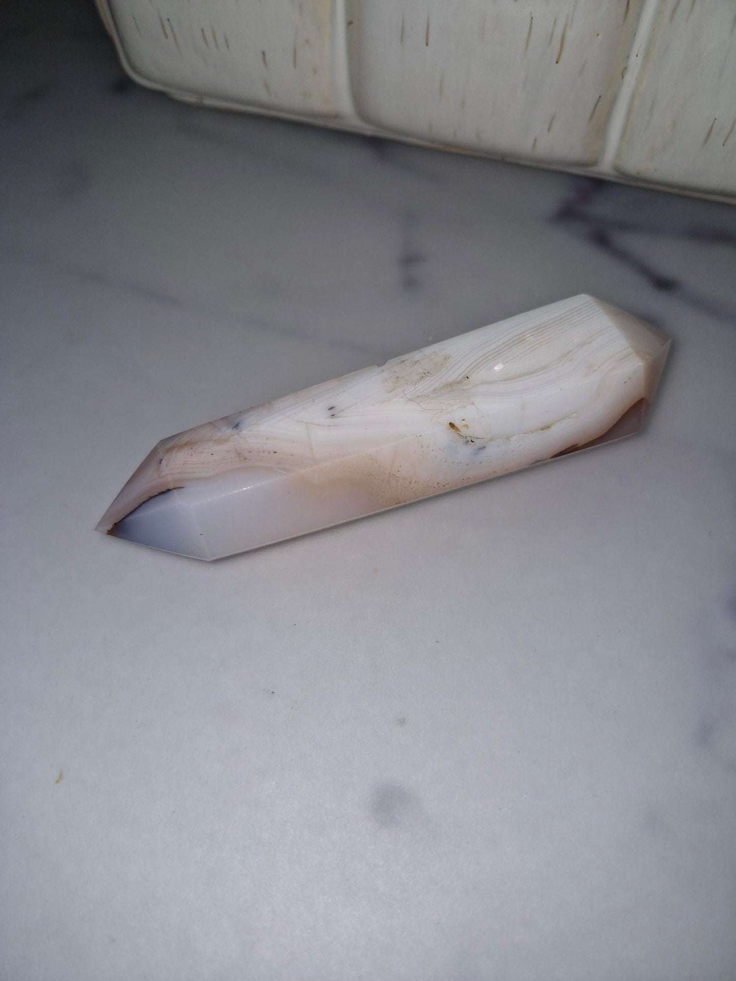 Banded Agate Wand filled with Dendrites